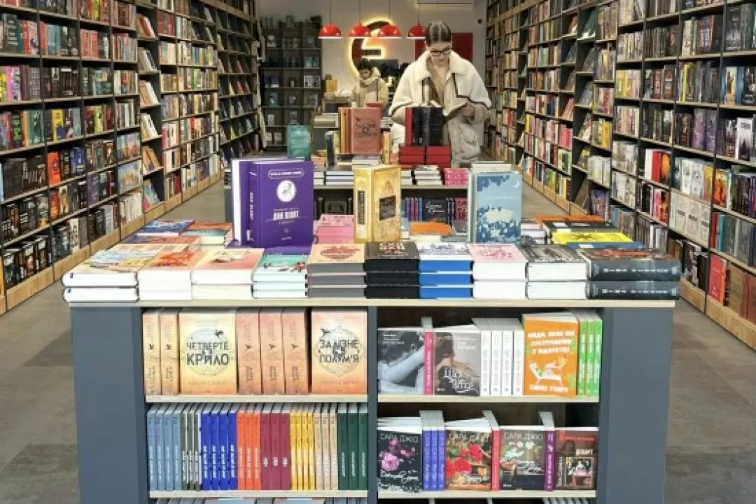 Що читали українці у 2024 році: ТОП-100 книг від "Книгарні &ldquo;Є"
