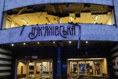 Як метро та бізнеси у Києві відновлюються після ракетного удару 18 січня