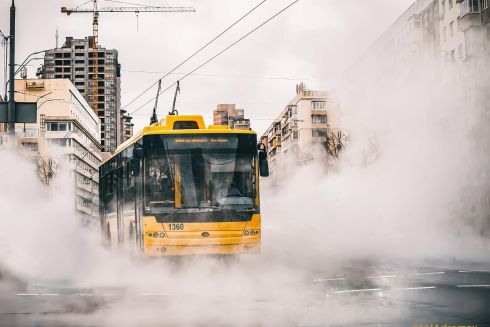 Транспорт у Києві ходитиме частіше: на маршрути випустять додаткові автобуси, тролейбуси і трамваї