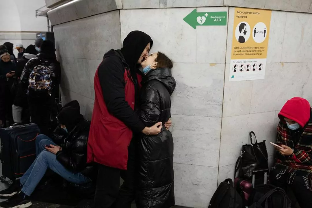 Фото: Як кияни ночують у бомбосховищах і в метро