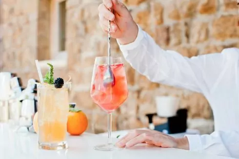 На Саксаганского открылся лаунж-бар Artemis