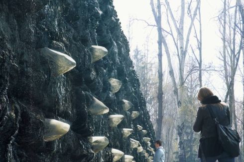 Марина Абрамович откроет свою инсталляцию в мемориальном центре в Бабьем Яру