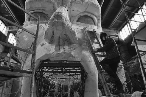 Гігантська голова і двометрова постать: український Burning Man готується до відкриття