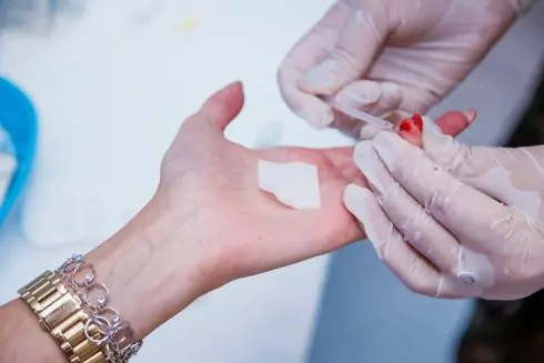 Полуфиналистки &laquo;Мисс Украина Вселенная&raquo; поддержали инициативу антиСПИД