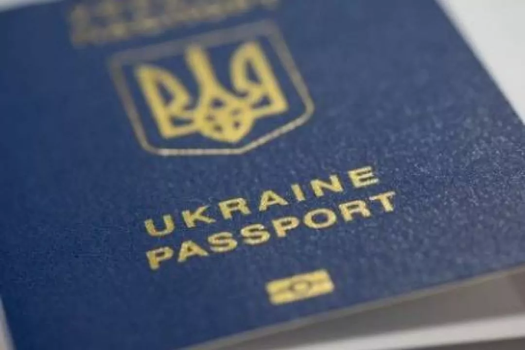 В Украине запретили выходить на улицу без документов