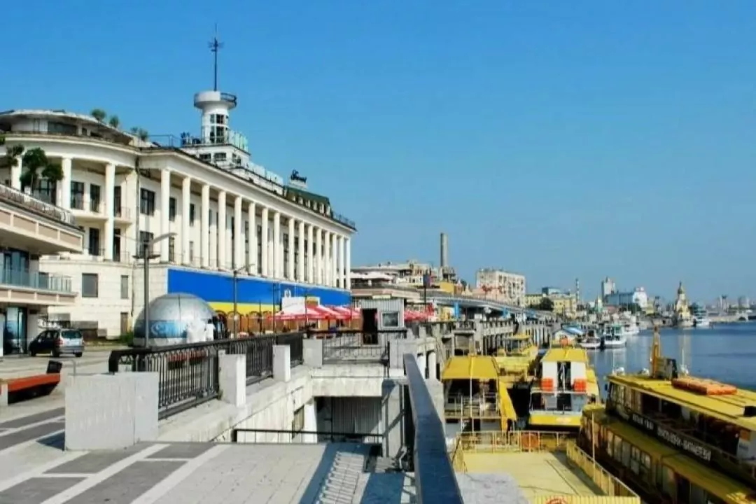Біля Річкового порту планують побудувати великий штрафмайданчик