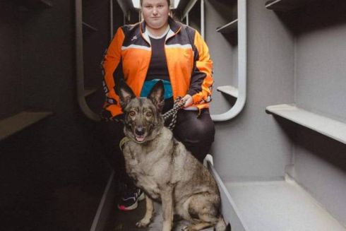 Alyona Alyona и Alina Pash запустили сбор средств на корм животным, которые живут у пожилых людей