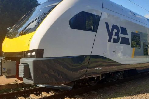 В Киеве тестируют электропоезд Stadler из Швейцарии. Его могут запустить для City Express