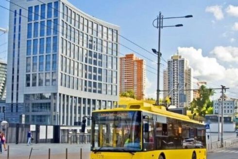 Кияни підтримали вже дев'яту петицію із закликом дозволити роботу транспорту під час тривог