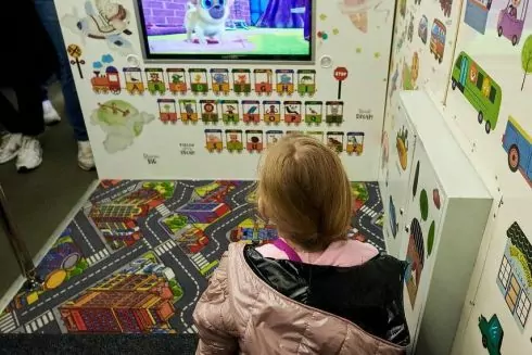 &laquo;Укрзалізниця&raquo; запустила поезд &laquo;Интерсити+&raquo; с детским кинотеатром