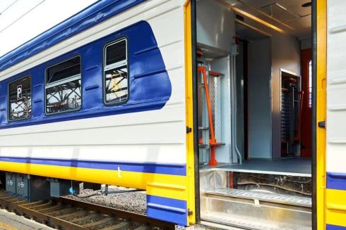 Фото. У Києві оновили всі поїзди міської електрички