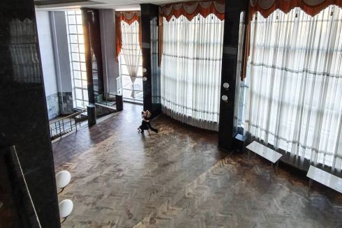 В Харькове ракетным обстрелом был уничтожен памятник архитектуры в стиле конструктивизма