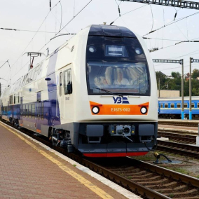 Укрзалізниця випустила на маршрут ще один двоповерховий поїзд Skoda: він курсуватиме з Києва до Луцька