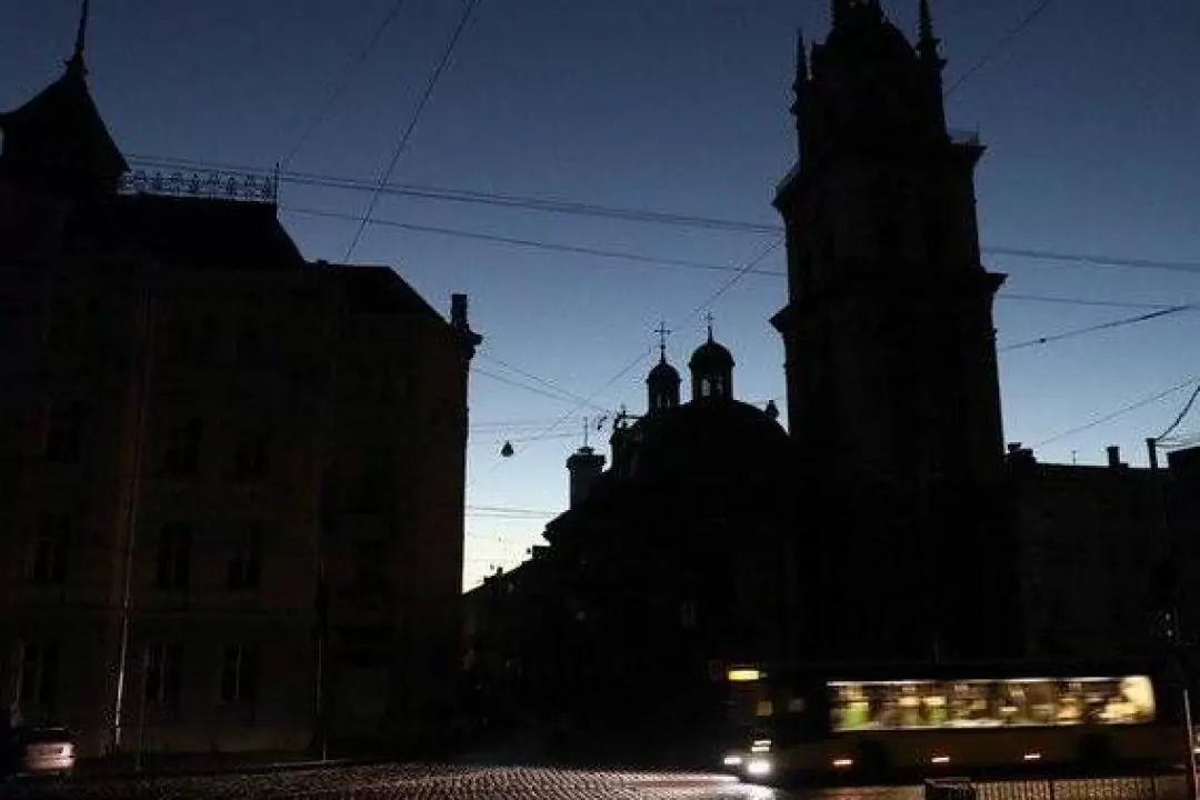 Фото. Львов без света вечером 10 октября