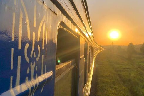«Укрзализныця» показала еще один инклюзивный поезд: фото