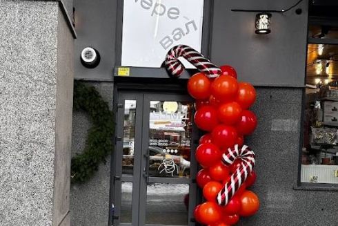 У будинку-монстрі на Подолі відкрилося кафе «Перевал»