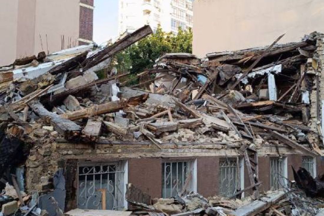 У КМДА та поліції назвали знесення садиби Зеленських несанкціонованим