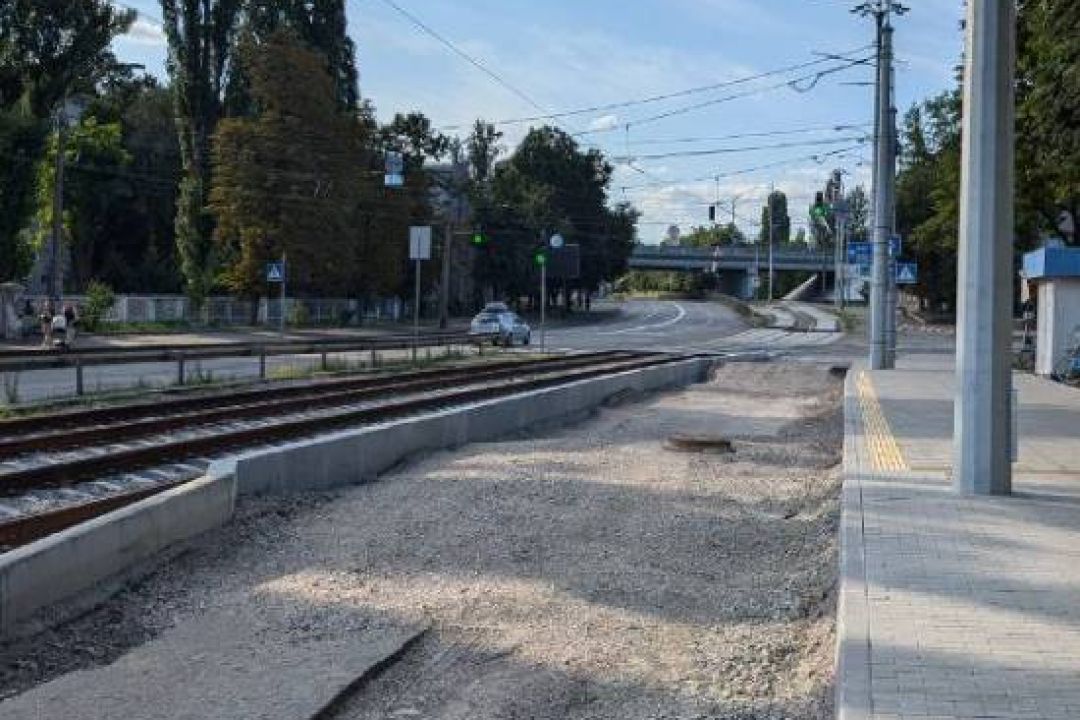 У Києві облаштують першу “віденську” трамвайну зупинку: де вона буде