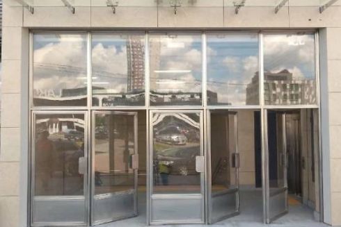 У Києві запрацював оновлений вхід до станції метро “Оболонь”: фото