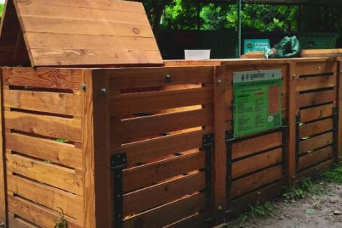 Компостери для органічних відходів почали встановлювати у Чернівецькій області: деталі проєкту