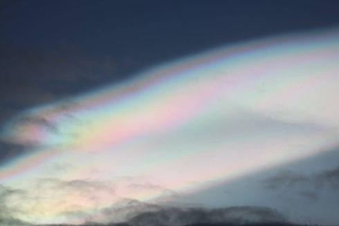 Фото. Над станцією «Академік Вернадський» помітили перламутрові хмари: що це