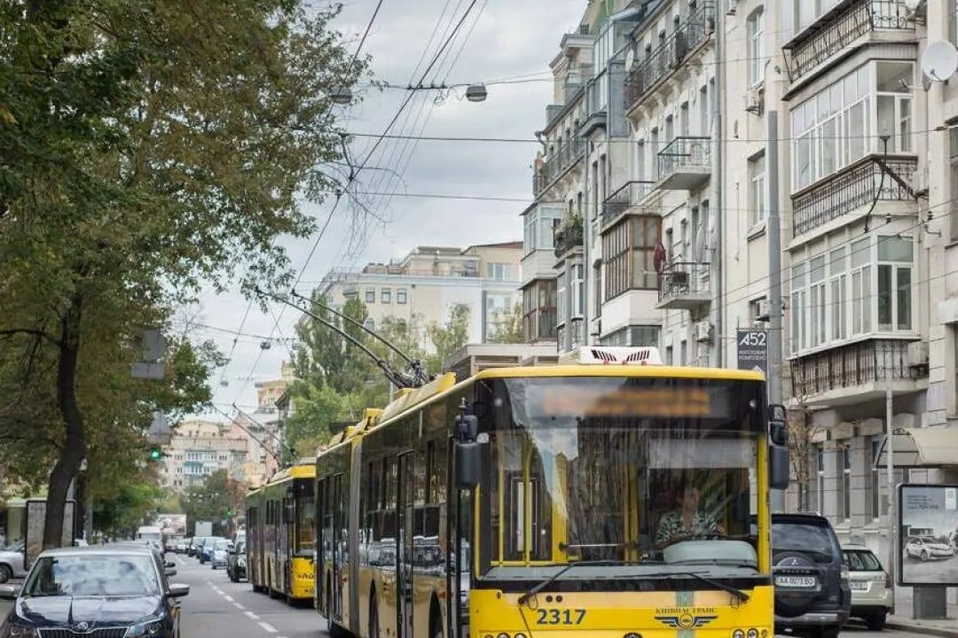 У Києві відновили роботу ще два тролейбуси: до Майдану та Лук'янівської площі