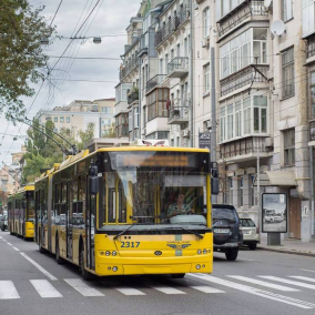 Патрульная полиция не согласовала обустройство полос общественного транспорта на 9 киевских улицах