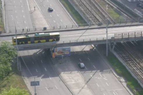 Біля метро &ldquo;Дарниця&rdquo; відремонтують шляхопровід за 459 млн грн