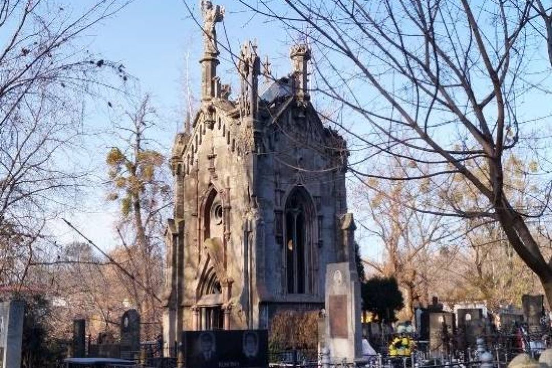 Каплицю Вітте на Байковому кладовищі хочуть реставрувати: як долучитися