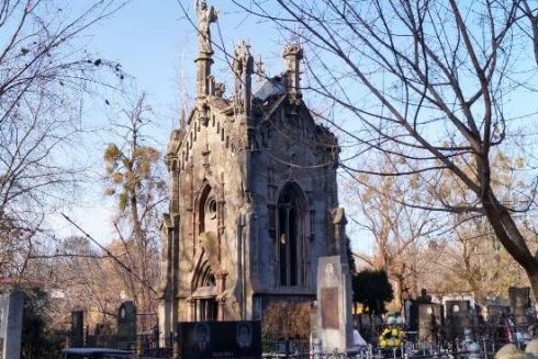 Каплицю Вітте на Байковому кладовищі хочуть реставрувати: як долучитися