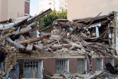 Забудовник заявив, що відновить садибу Зеленських власним коштом