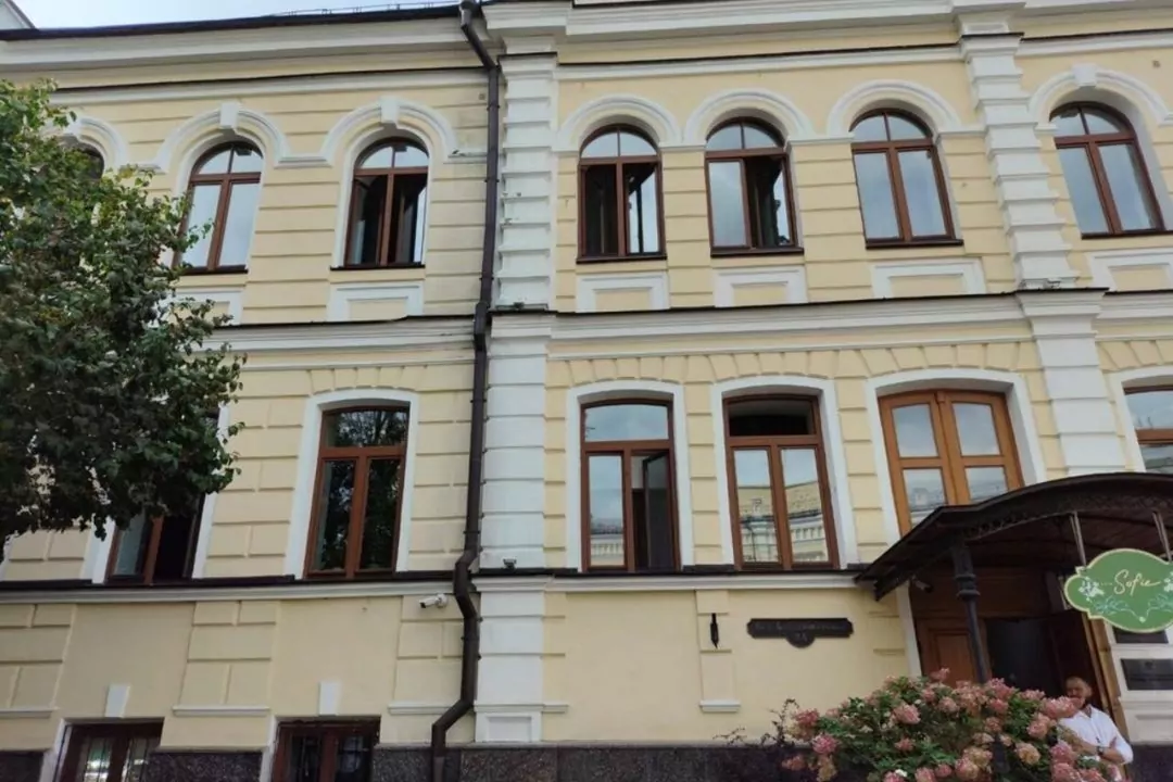 Російська атака на Київ пошкодила одну з будівель Софії Київської