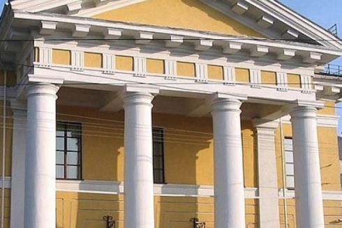 Від Мінкульту вимагають внести до реєстру пам’яток Контрактовий будинок і два корпуси Могилянки