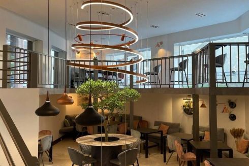 Возле &laquo;Кловской&raquo; открылось заведение Carnegie RestoBar с авторской европейской кухней