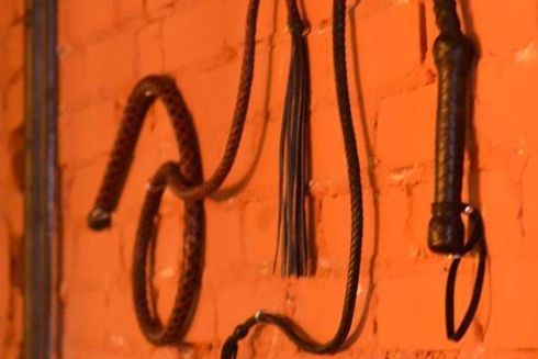 В Киеве открывается БДСМ-бар The Cage