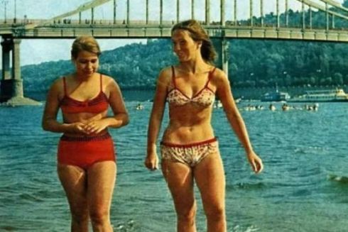 Найцікавіше за тиждень: Якими були київські пляжі у минулому та 5 рецептів холодних супів