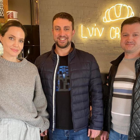 Во Львове пока не будут сносить кофейню, которую посещала Джоли – Садовой