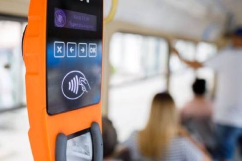 Киевляне требуют установить валидаторы в маршрутках: петиция