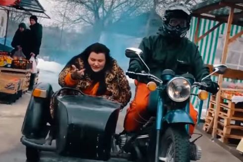 alyona alyona выпустила клип о переезде в Киев