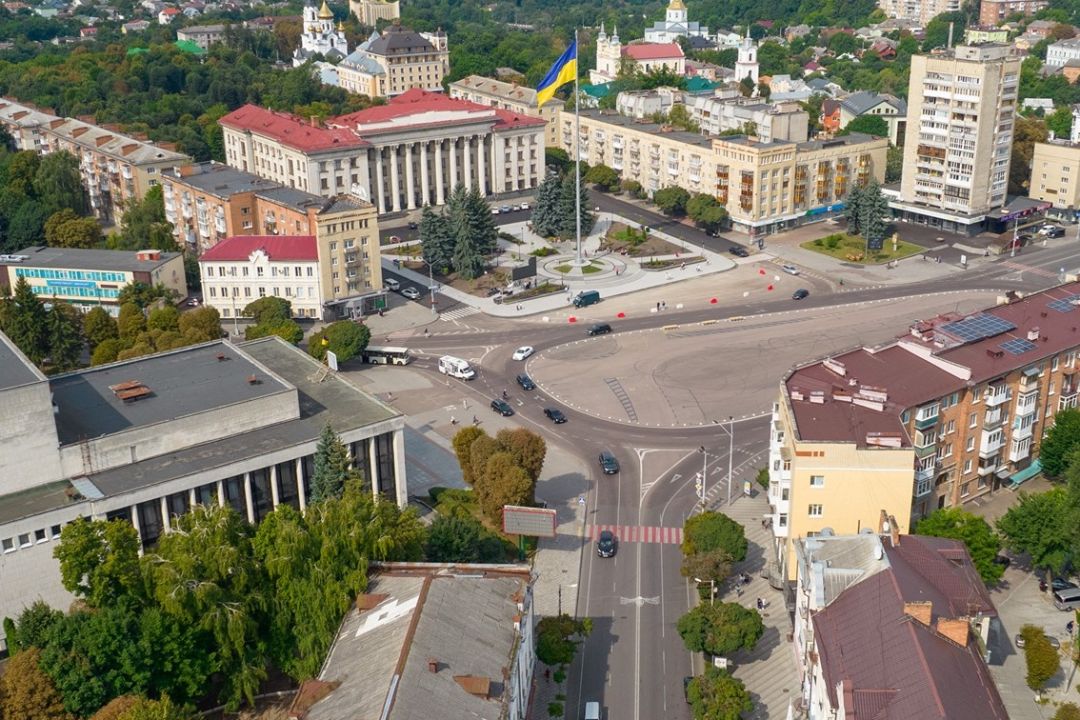 Сонячні панелі та модернізація систем: як Житомир економить та генерує власну елетроенергію