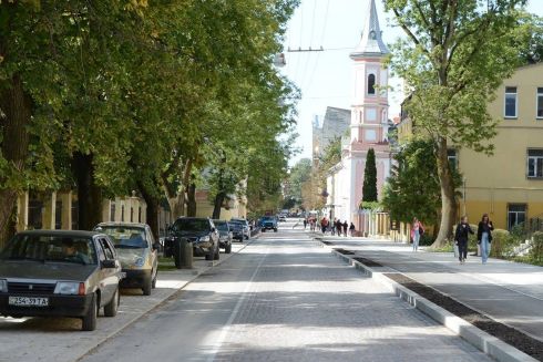 Веломагистраль и зоны отдыха. Смотрите, как во Львове создали улицу «для всех»