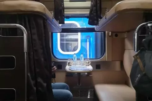 Як виглядає експериментальний плацкартний вагон &laquo;Укрзалізниці&raquo;: фото