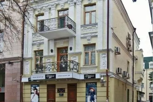 Пам'ятку архітектури на Подолі віддали під забудову