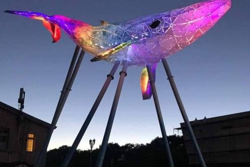 Фото. На ВДНГ відкрили медіа-скульптуру «Київський Кит», яка моніторить стан екології в місті