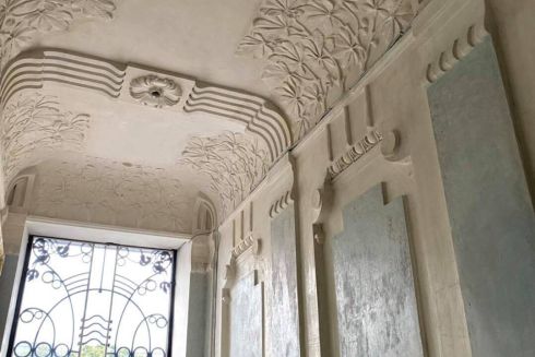 Фото. У Львові відреставрували під'їзд з ліпниною у дореволюційній будівлі