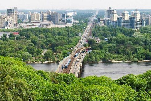 В Днепровском районе хотят обустроить новый парк вместо застройки