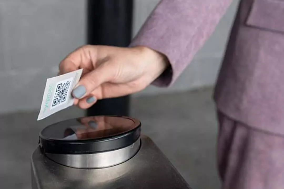 На Центральному автовокзалі Києва почали пускати пасажирів лише з QR-кодами