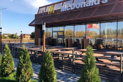 Фото. McDonald's открыл первое в Украине заведение вдоль автотрассы