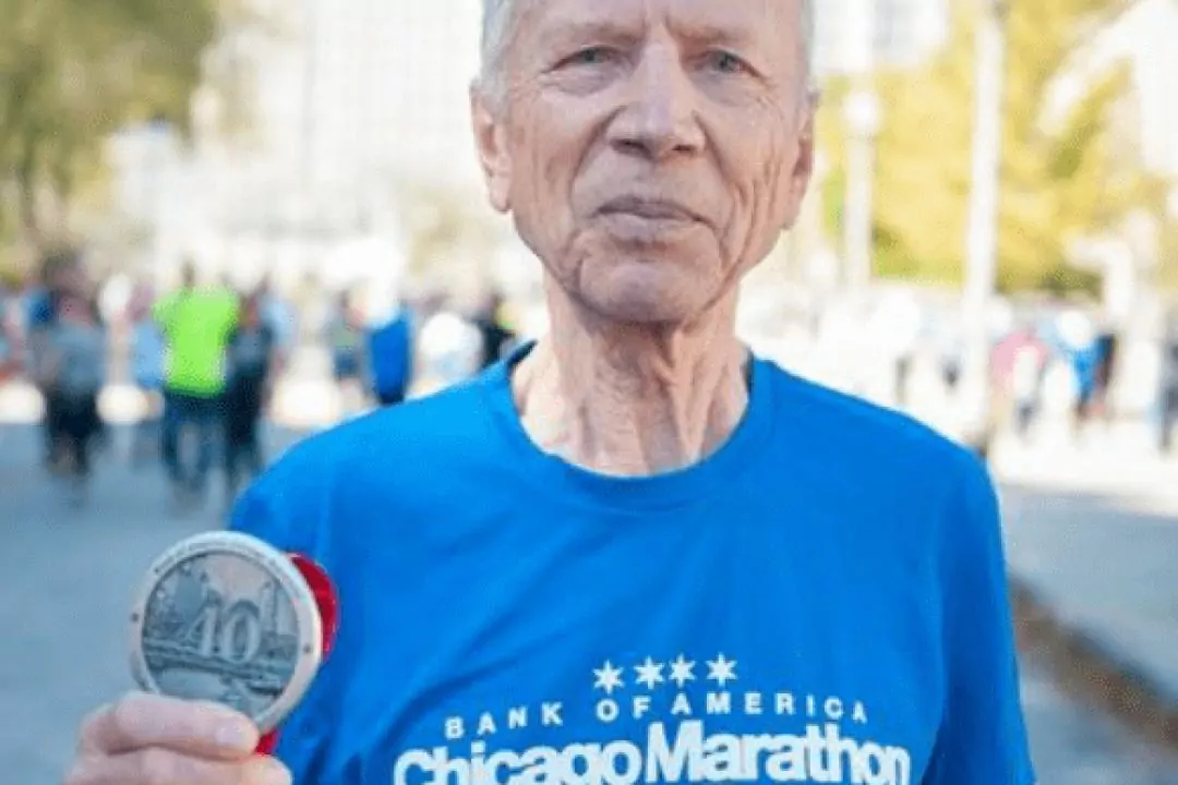 76-летний киевлянин выиграл Чикагский марафон