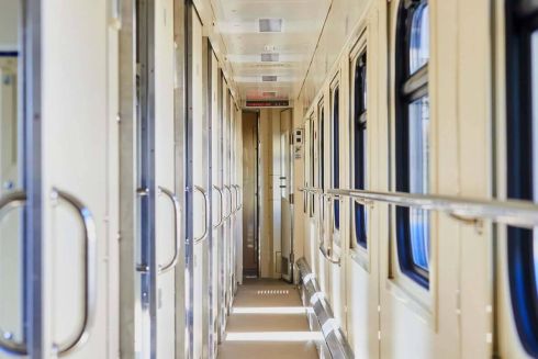 Фото. «Укрзалізниця» получила пять новых вагонов: с кнопками вызова, кулерами и сигнализацией